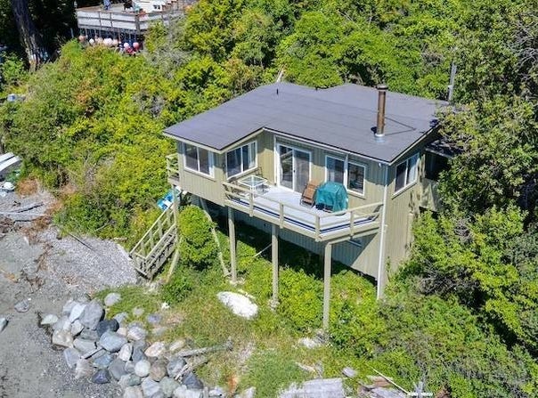 421 W Bluff Road, Point Roberts, WA 98281