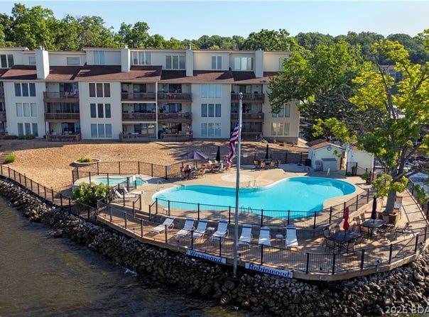 52 Wrenwood Circle, Lake Ozark, MO 65049