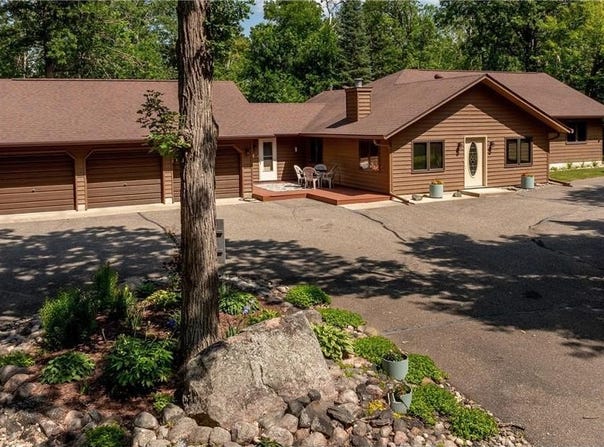 8916 Kabekona Springs Drive NW, Walker, MN 56484