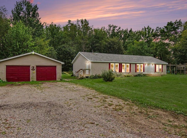 17954 Michigan 60, Tekonsha, MI 49092