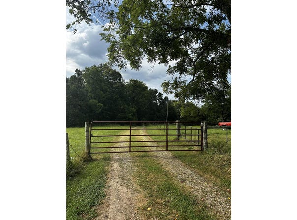Crewse Drive, Huggins, MO 65484