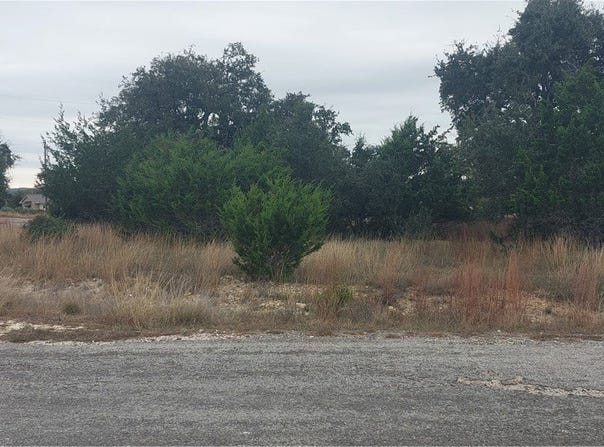 106 Jacob Dearing, Blanco, TX 78606