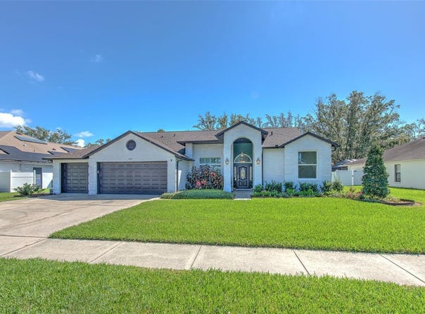 3928 NORTHRIDGE Drive, VALRICO, FL 33596