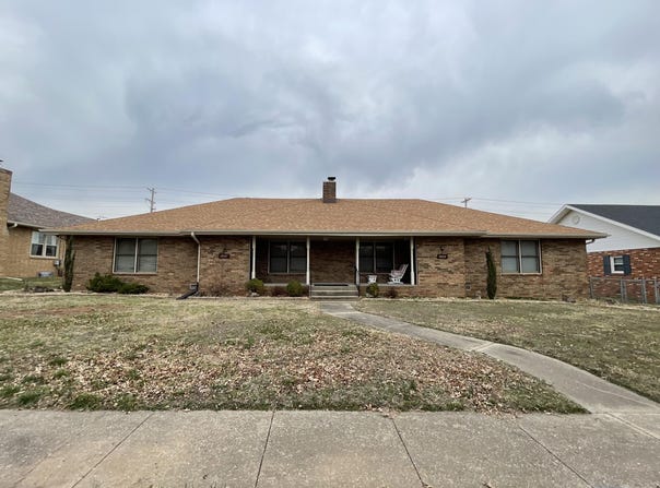 1631 E Lark Street, Springfield, MO 65804