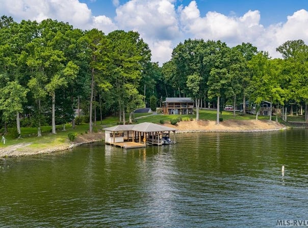 118 Paradise Pt, Macon, NC 27551
