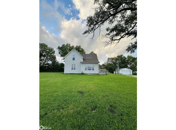 7845 90Th Street, Ottumwa, IA 52501