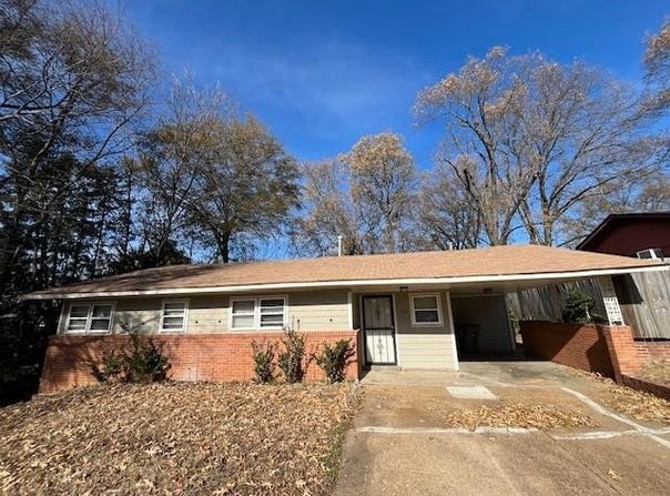 1304 CAROL Dr, Memphis, TN 38116