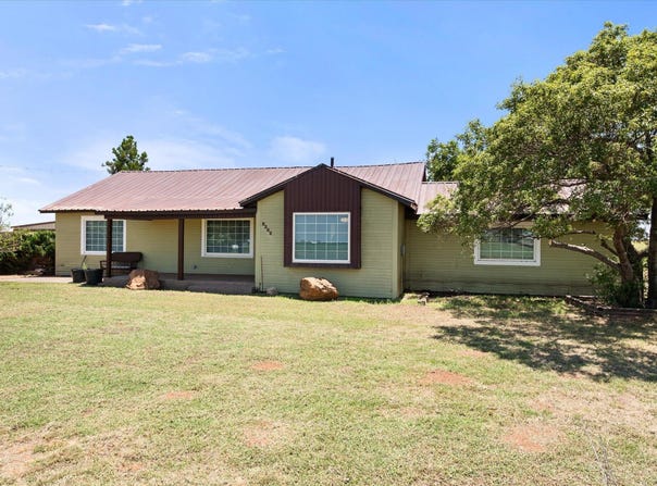 9302 E County Rd 6700, Lubbock, TX 79403