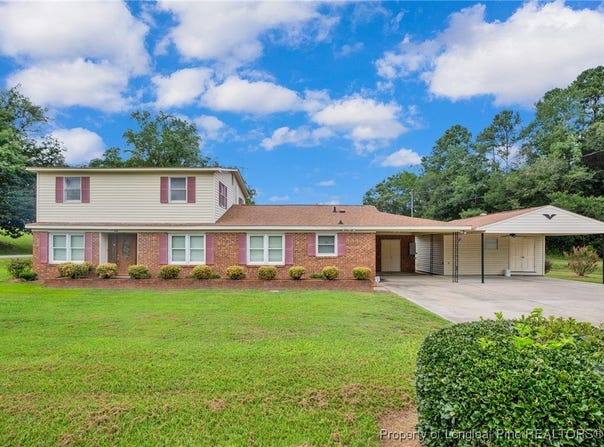 516 Herring Street, Clinton, NC 28328