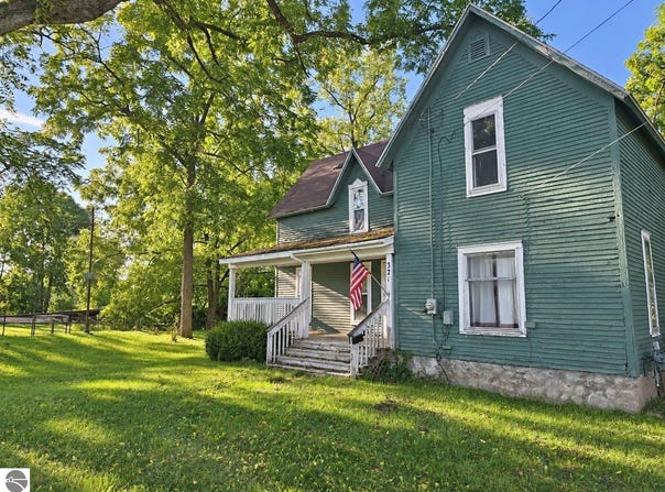 321 Ely Street, Alma, MI 48801