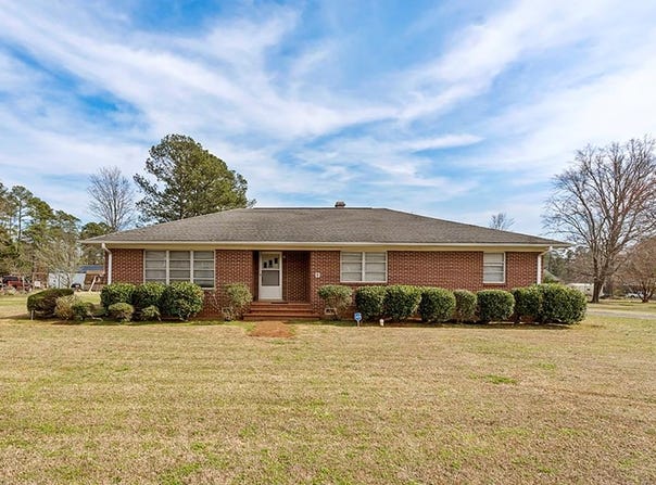 3 Roxanna dr, Ninety Six, SC 29666