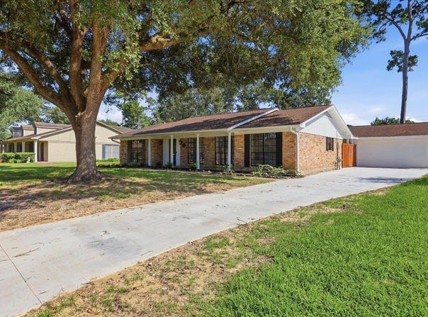 4835 Regina Lane, Beaumont, TX 77706