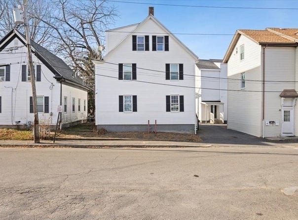 46 Grove St, Taunton, MA 02780