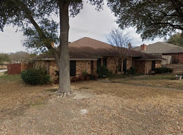 801-803 Summit Drive, DeSoto, TX 75115