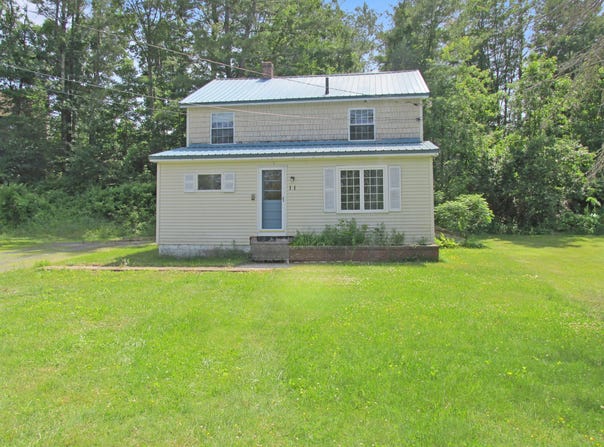 11 Glen Street, Sanford, ME 04073