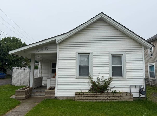 925 Sherman Ave, Springfield, OH 45503