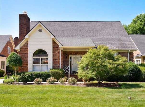 17 Northline Place, Greensboro, NC 27410