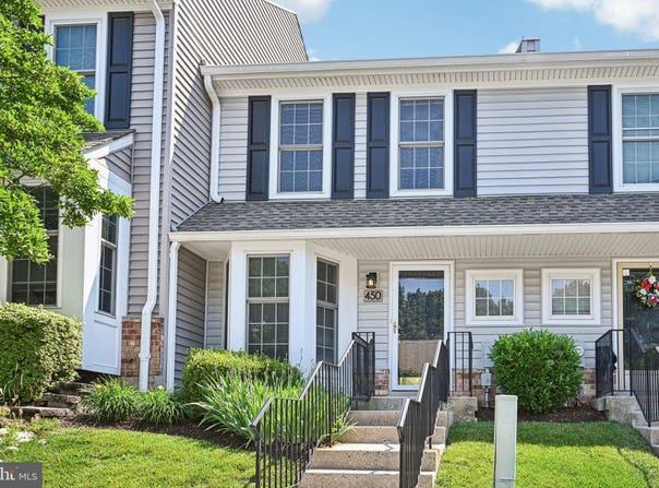 450 HARTFORD SQUARE, WEST CHESTER, PA 19380