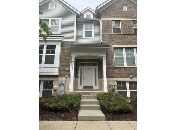 5588 Cambridge Way, Hanover Park, IL 60133