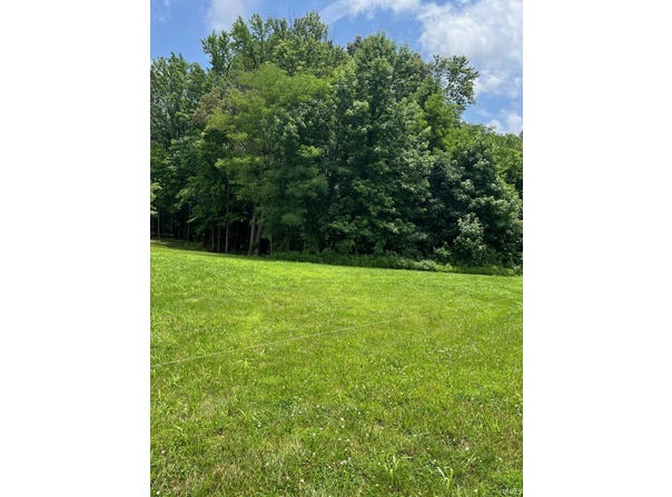 6195 Ashford Circle, Newburgh, IN 47630