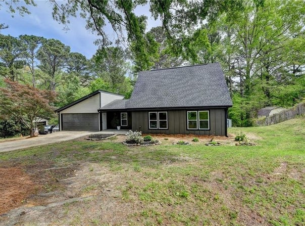 226 Sandra Drive NW, Lilburn, GA 30047
