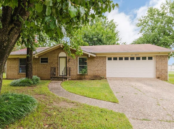 2412 Denise Drive, Benton, AR 72015
