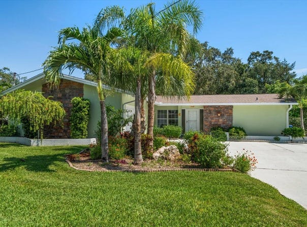 1468 FAIRWAY DRIVE, DUNEDIN, FL 34698
