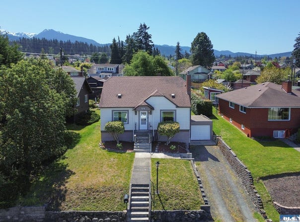 616 E 10th Street, Port Angeles, WA 98362