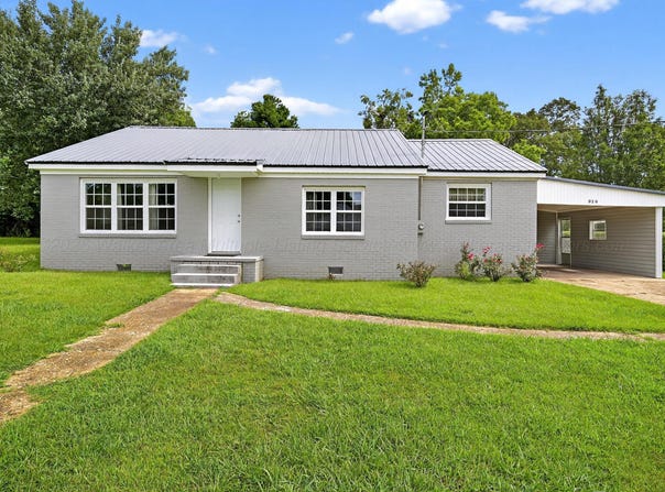 816 SW 3RD Ave, Hamilton, AL 35570