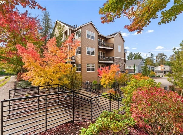 11758 SE CRESTED EAGLE Ln, HappyValley, OR 97086