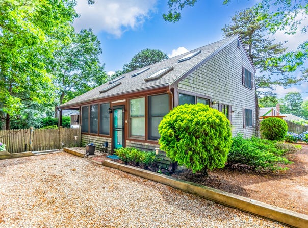 43 Seaspray Drive, East Falmouth, MA 02536