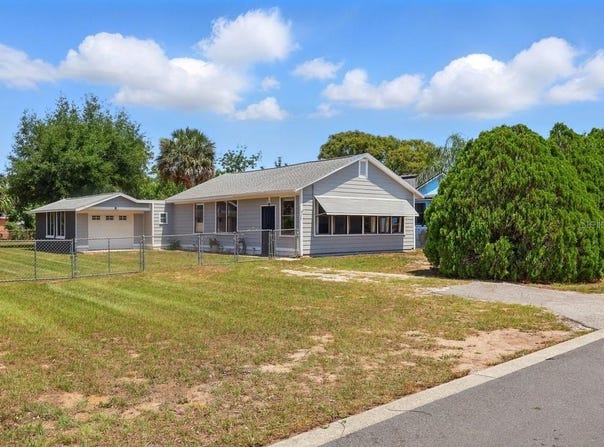 1119 PINE AVENUE, TAVARES, FL 32778
