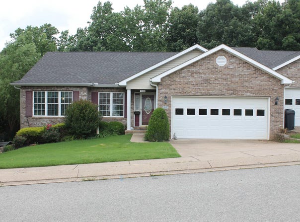 304B Paris Harbor Drive, Paris, TN 38242