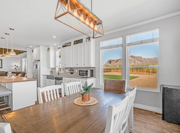 2242 E 12TH Avenue, Apache Junction, AZ 85119