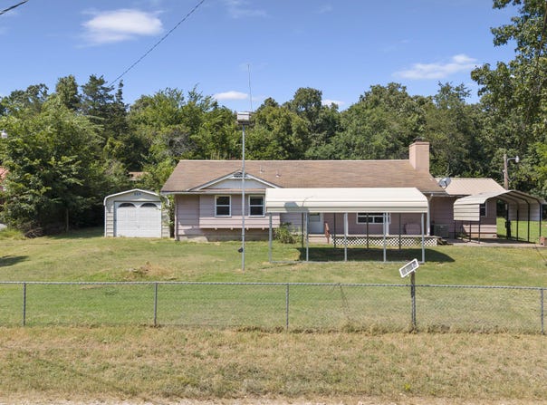 378 W Delaware Avenue, Eucha, OK 74342