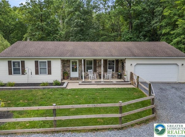 2954 Avery Road, SLATINGTON, PA 18080