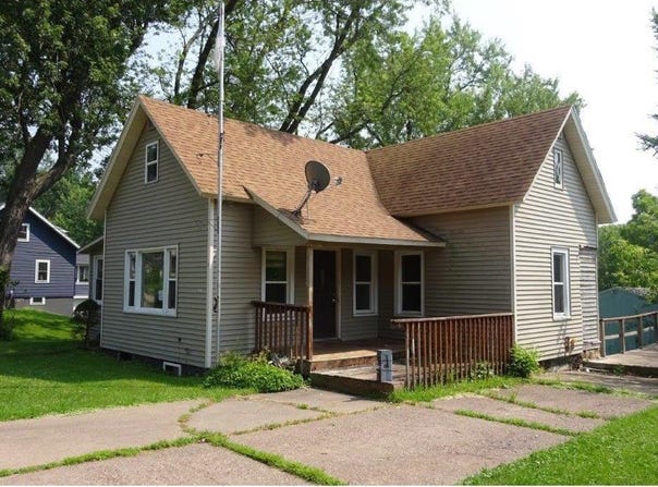 110 E 9th Street, Neillsville, WI 54456