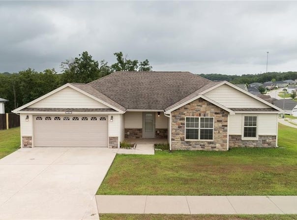 107 Greythorn Court, MO 65584