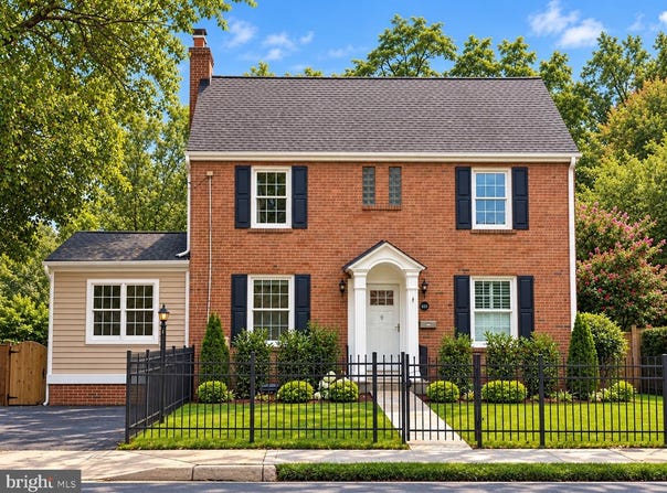 6110 WASHINGTON BLVD, ARLINGTON, VA 22205