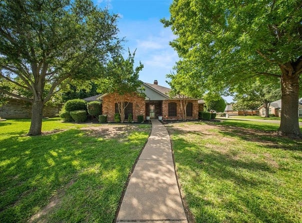 141 Brushy Mound Road, Burleson, TX 76028