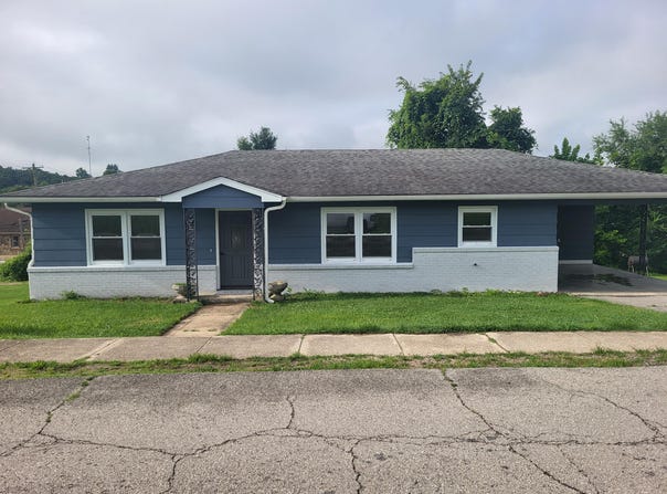 246 Third & Elm Street, Gainesville, MO 65655