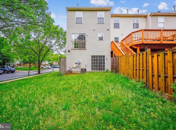18201 GRAVINIA CIRCLE, BOYDS, MD 20841