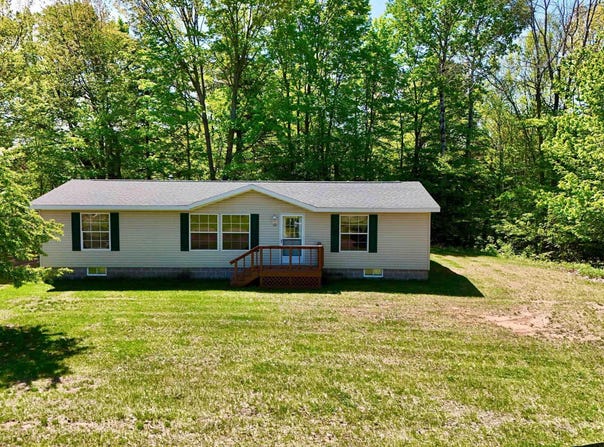 104 Pine, Greenland, MI 49929