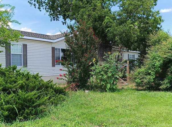 11483 Olen Drive, Justin, TX 76247