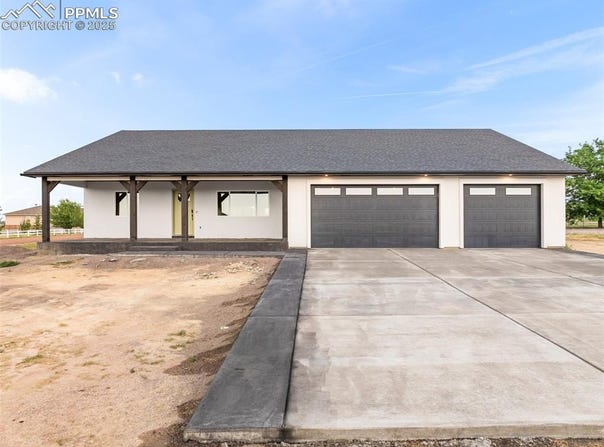 1297 W Caida Del Sol Drive, Pueblo, CO 81007