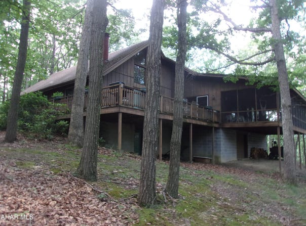 343 Summit Lane, Bedford, PA 15522
