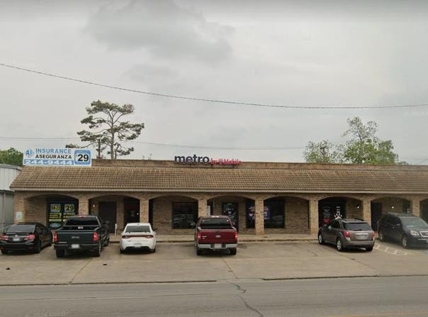 2521 7th ( Highway 35), Bay City, TX 77414