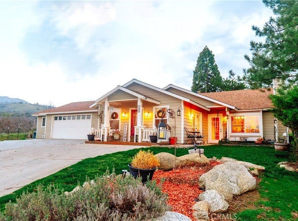 28841 Delaware Dr, Tehachapi, CA 93561