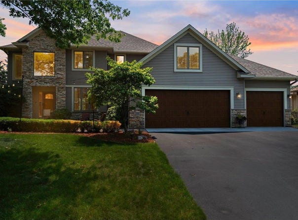 2334 Veterans Memorial Boulevard NW, Andover, MN 55304