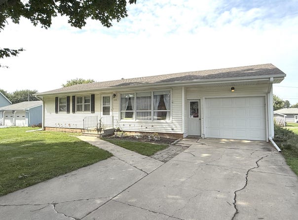 1115 Ash Street, Osage, IA 50461